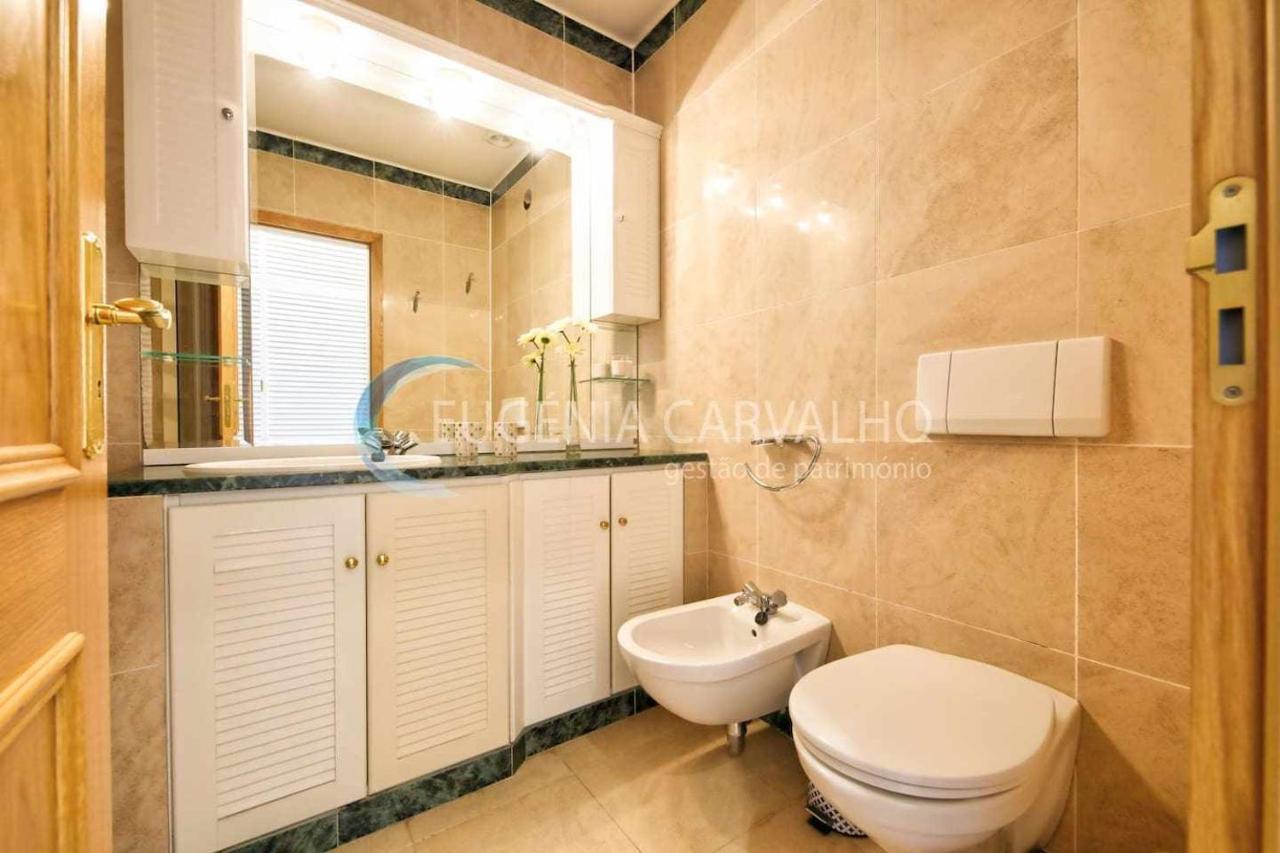 Ria Charme Apartamento No Centro Da Cidade Apartment อาเวโร ภายนอก รูปภาพ