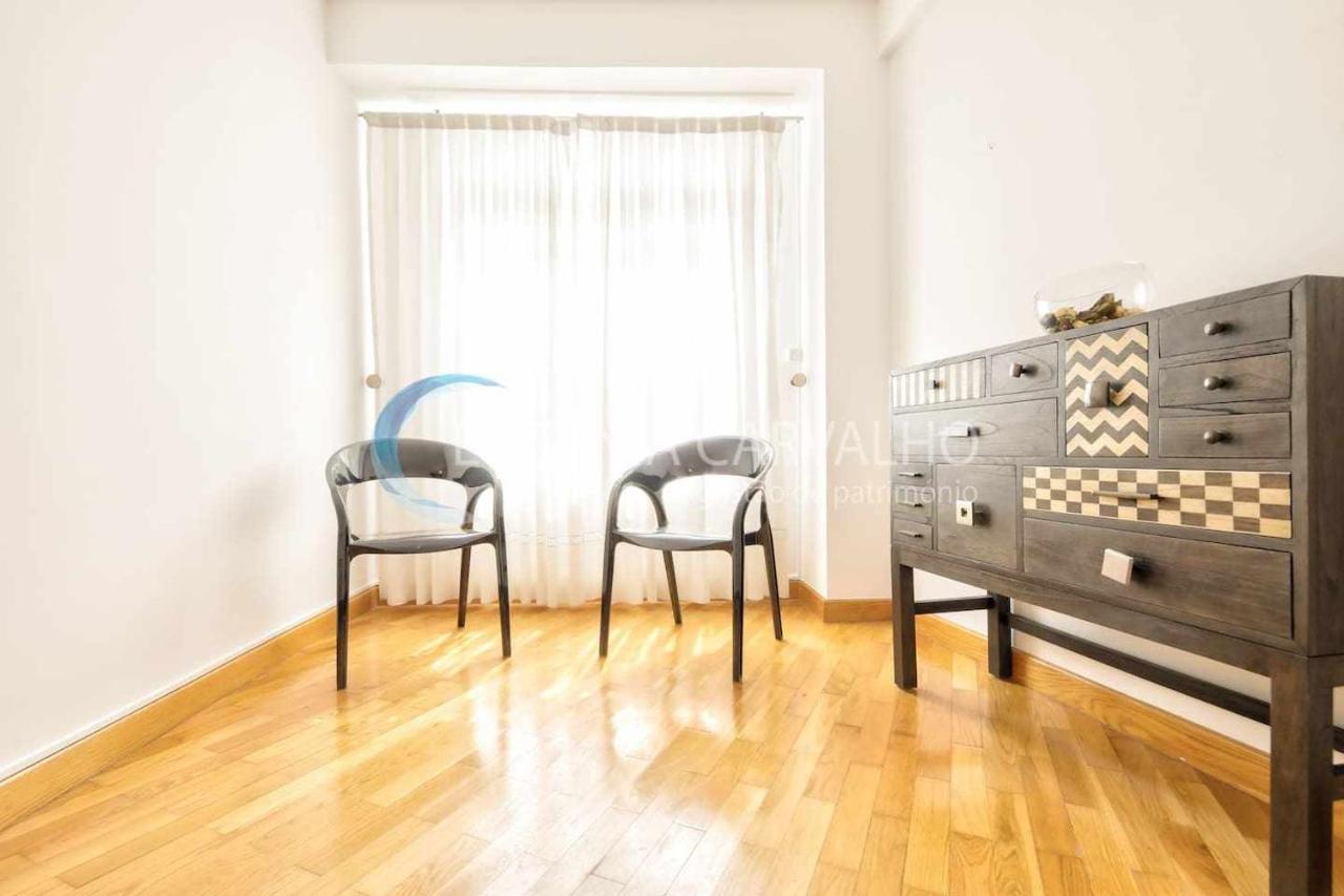 Ria Charme Apartamento No Centro Da Cidade Apartment อาเวโร ภายนอก รูปภาพ